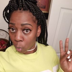 Meet your Posher, Tiffany